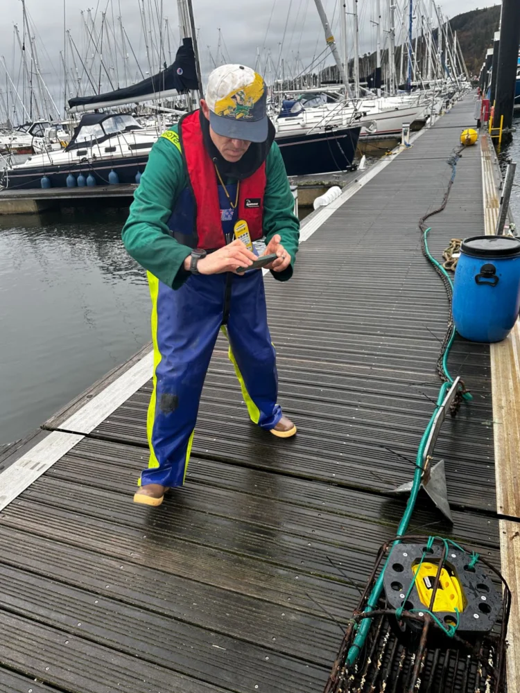 setting the gear up for deployment during fishing trial